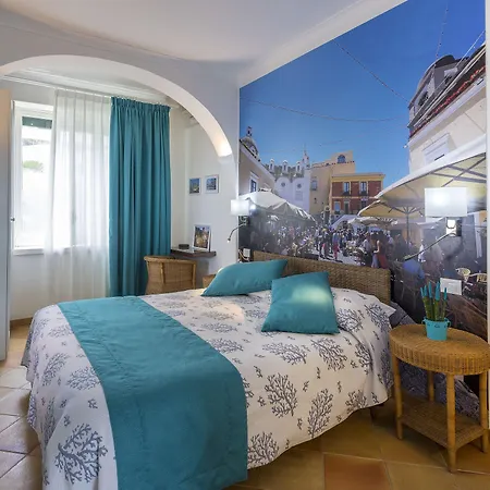 Patrizi Capri