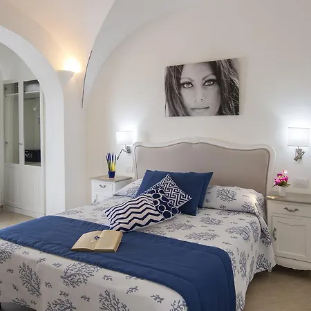 Konukevi Patrizi Capri